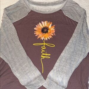 Lincoln Outfitters Raglan Baseball Sunflower Faith Long Sleeve Tee Christian